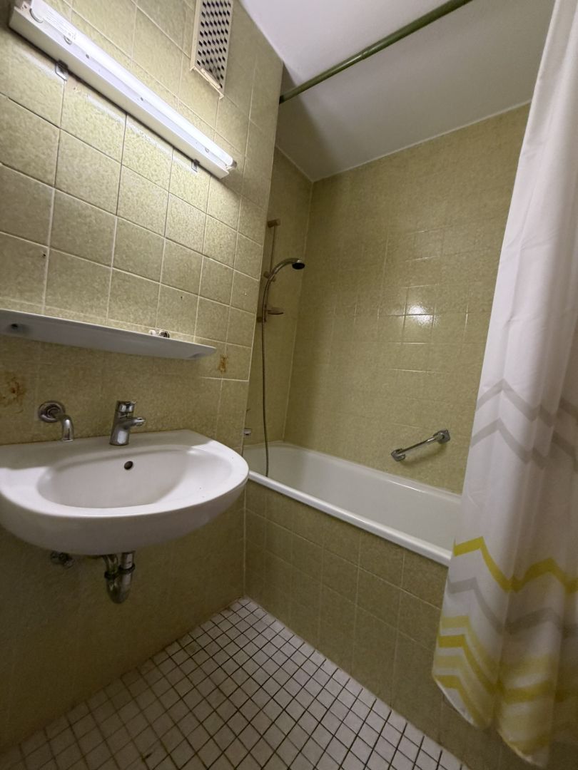 Ansicht 8 von: Großzügige 4-Zimmer-Eigentumswohnung mit Balkon und Stellplatz – auch als zwei Wohneinheiten nutzbar